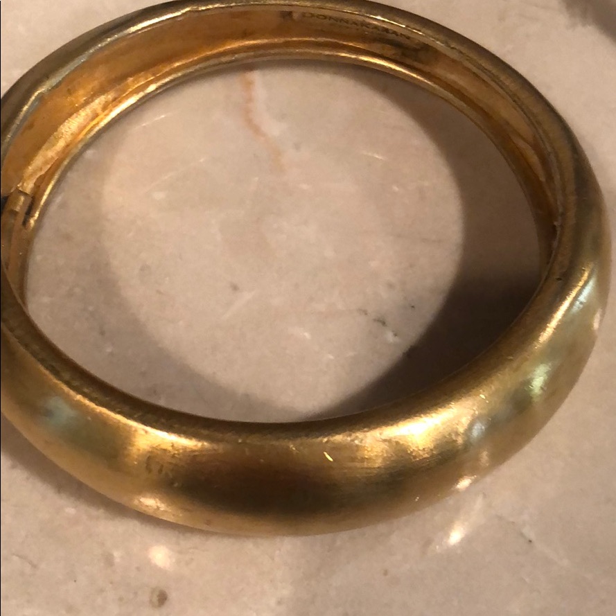 Donna Karen Bangle Braclet 300$